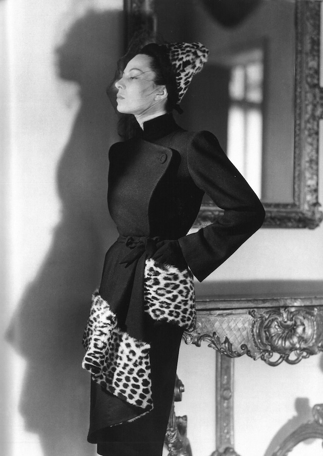 Robert-Piguet-model-leopard-print-coat