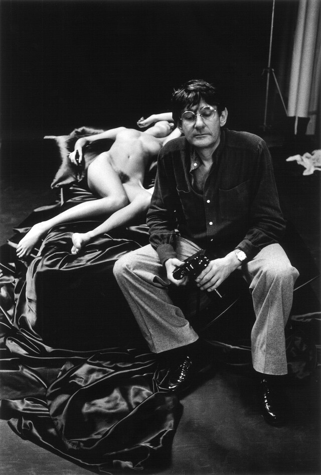 11.-Alice-Springs_Helmut-Newton_Rue-Aubriot_Paris-