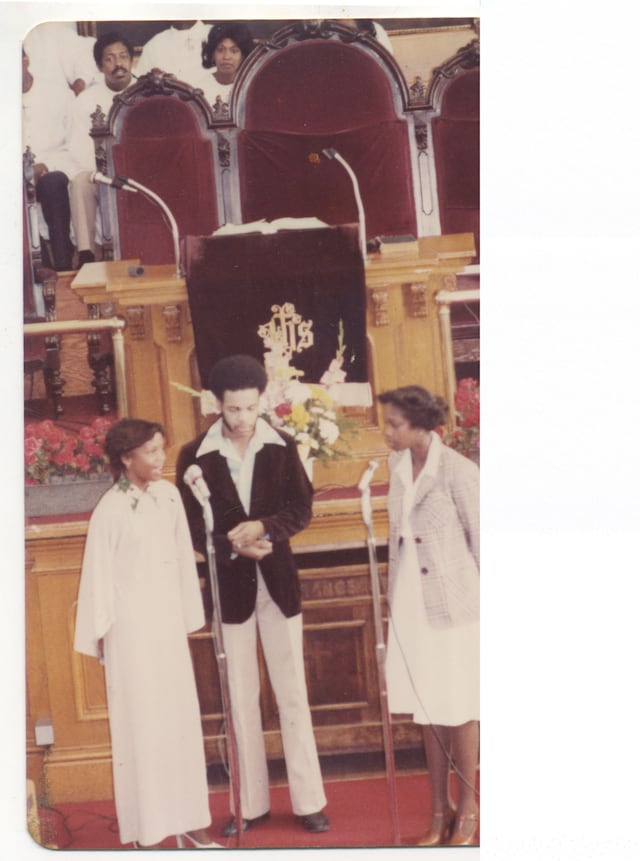 WH_097_Whitney-in-Church