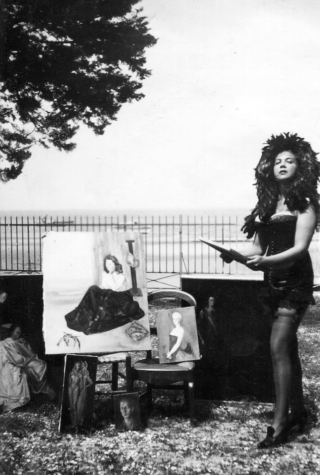 Leonor-Fini_Arcachon_1940_Anonymous_Courtesy_of_Le