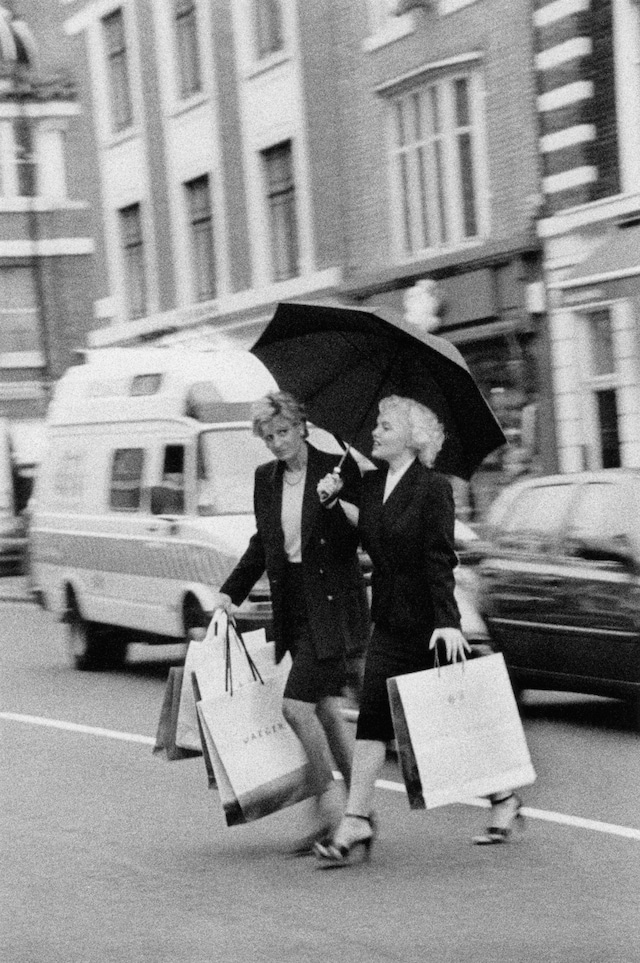 Paparazzi Through the Ages Exhibition Italy