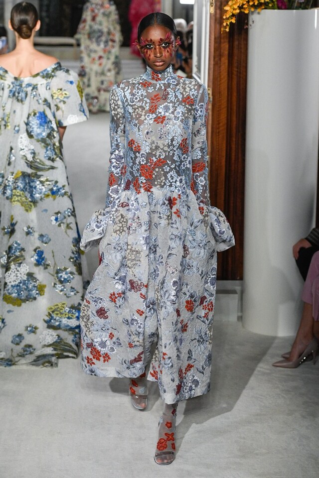 Valentino Haute Couture S/S19 Pierpaolo Naomi Campbell