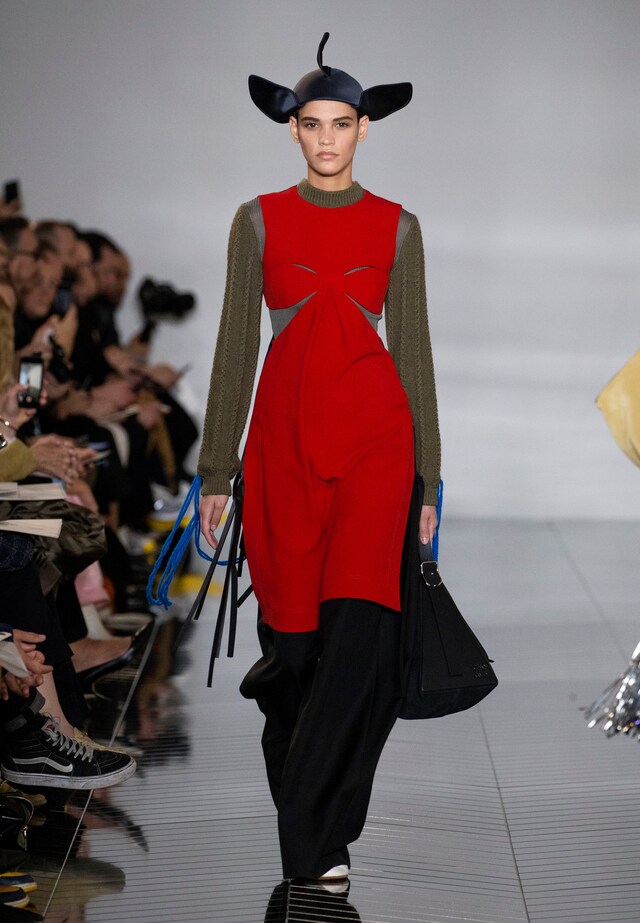 LOEWE AW19 Womenswear Look 18