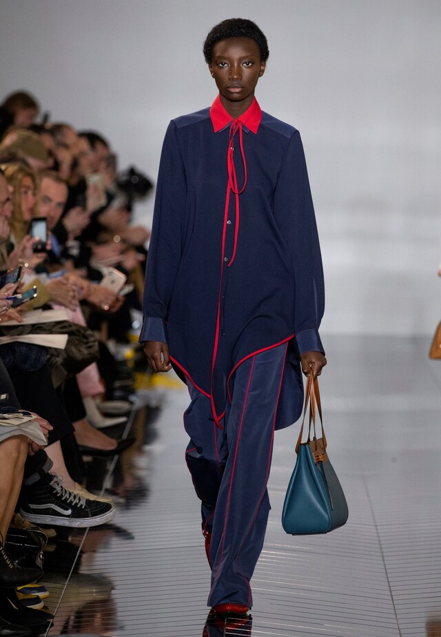 LOEWE AW19 Womenswear Look 19