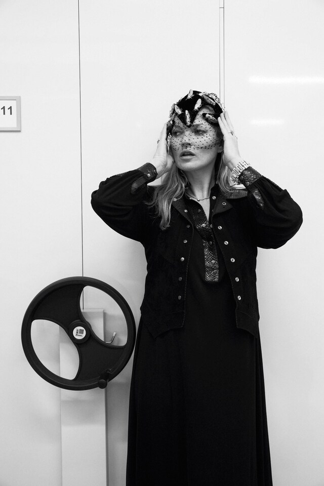 MDLM_p014_center_left