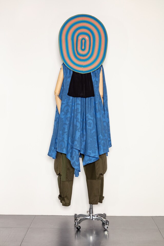 JW Anderson Women_s RE21 Look 7