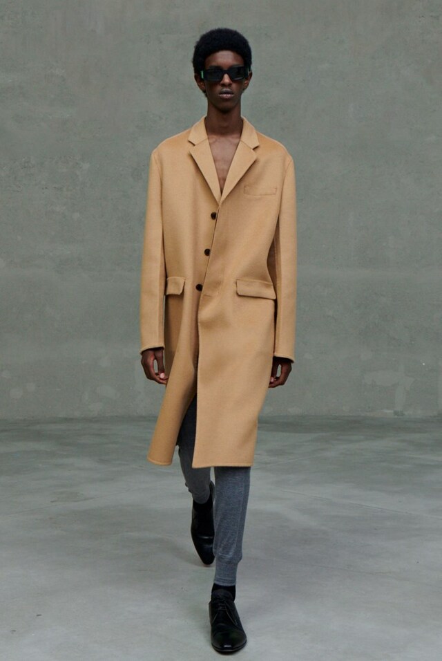 Prada_SS21_Show_Lookbook_43_16x10_300dpi_RGB