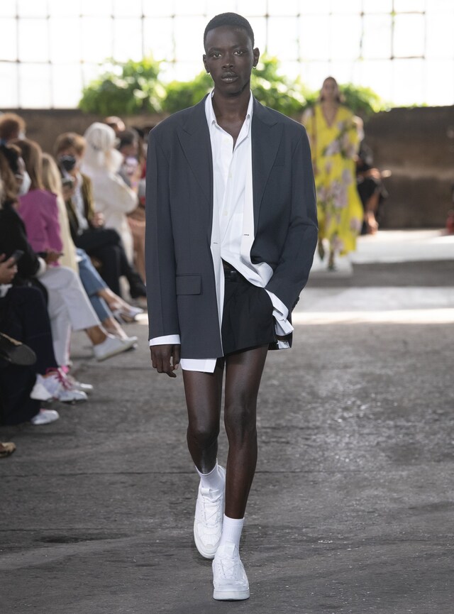 032 VALENTINO COLLEZIONE MILANO