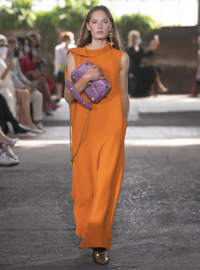 052 VALENTINO COLLEZIONE MILANO