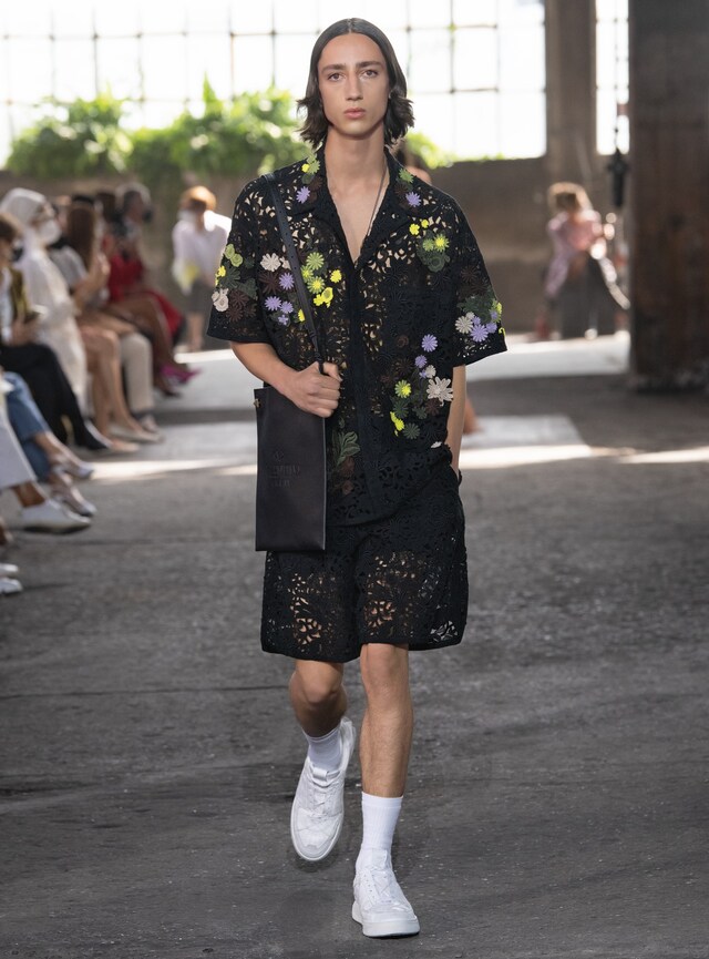 056 VALENTINO COLLEZIONE MILANO