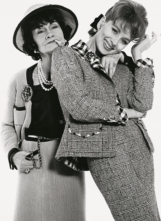 A_ Avedon.Gabrielle Chanel and Suzy Parker 1959