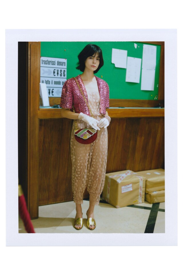 LOOK_35_