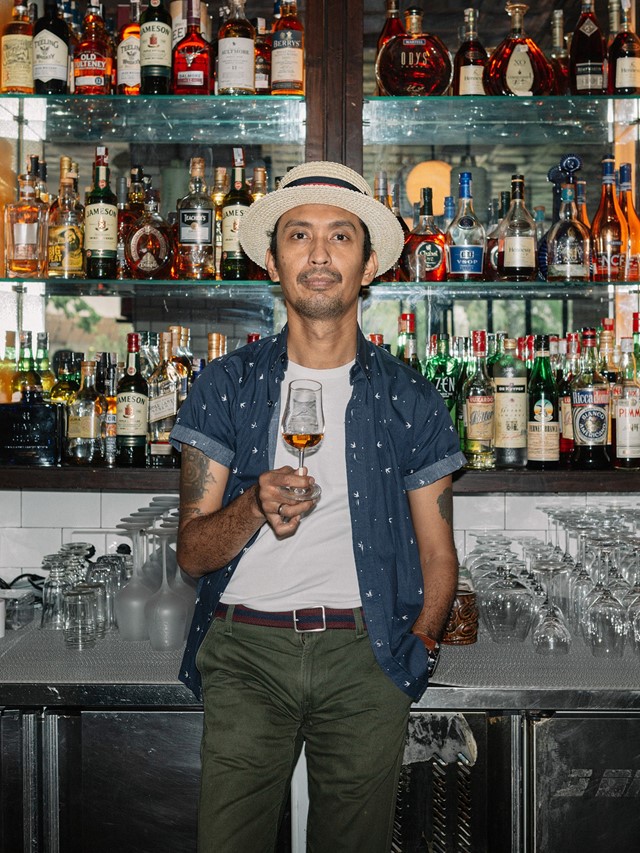 Loewy Jakarta Indonesia restaurant bar