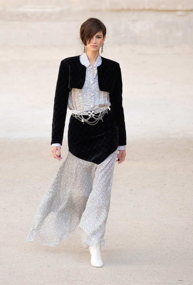 Chanel Cruise Resort 2022 Virginie Viard show collection