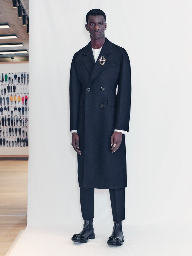 AMQ_AW21-M-01-2