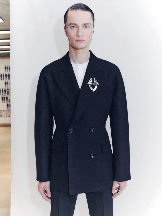 AMQ_AW21-M-03-1