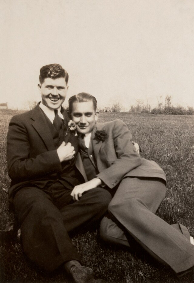 LOVING A Photographic History of Men in Love