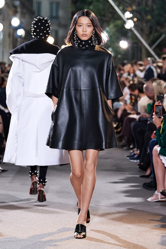 Ala&#239;a Winter/Spring 2022 Pieter Mulier