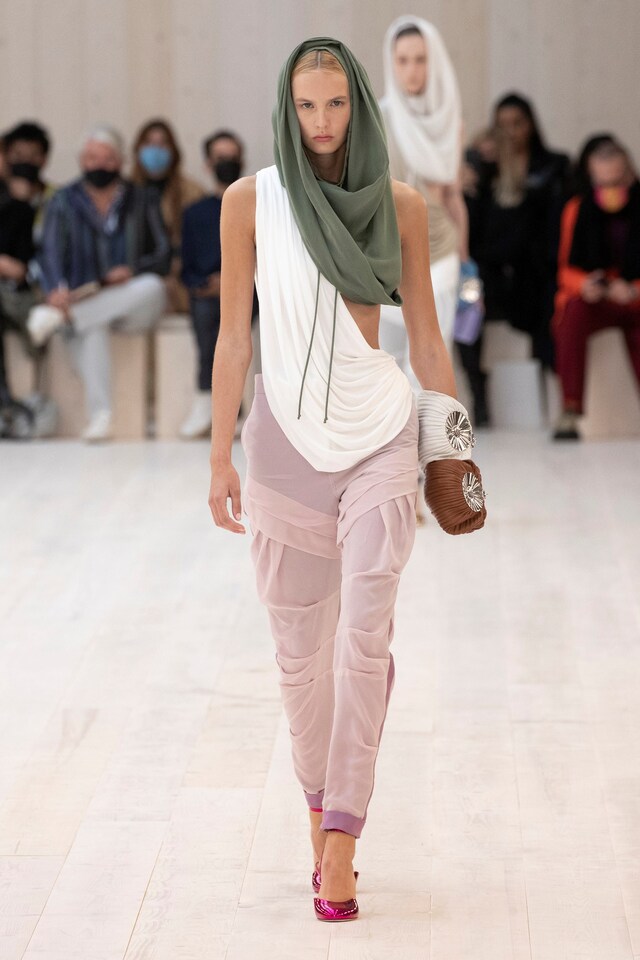 Loewe Spring/Summer 2022 SS22
