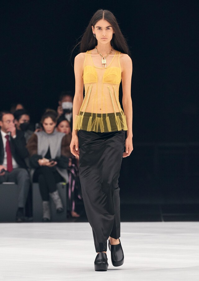 Givenchy Spring/Summer 2022 SS22