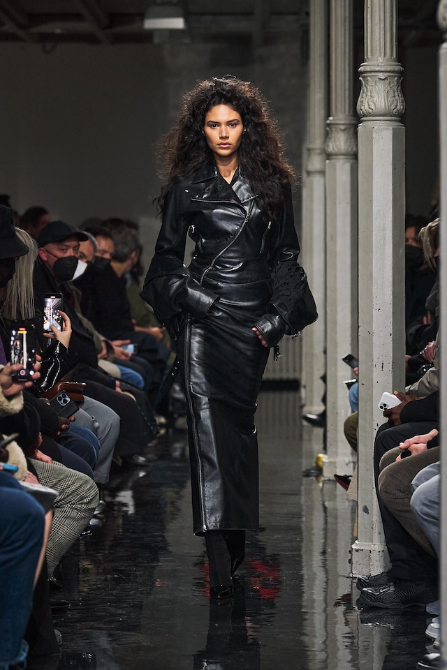 Ala&#239;a Summer-Fall show collection Pieter Mulier