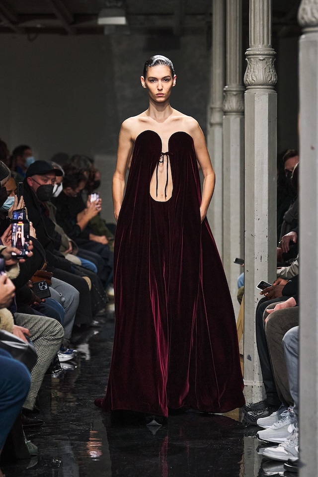 Ala&#239;a Summer-Fall show collection Pieter Mulier