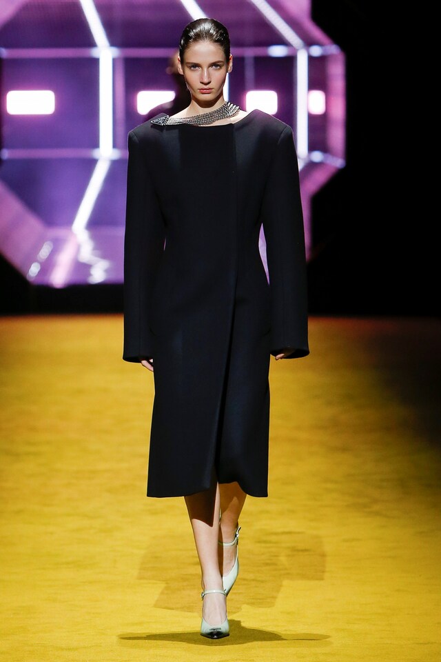 09_PradaDonnaFW22_Eleonore Ghiuritan