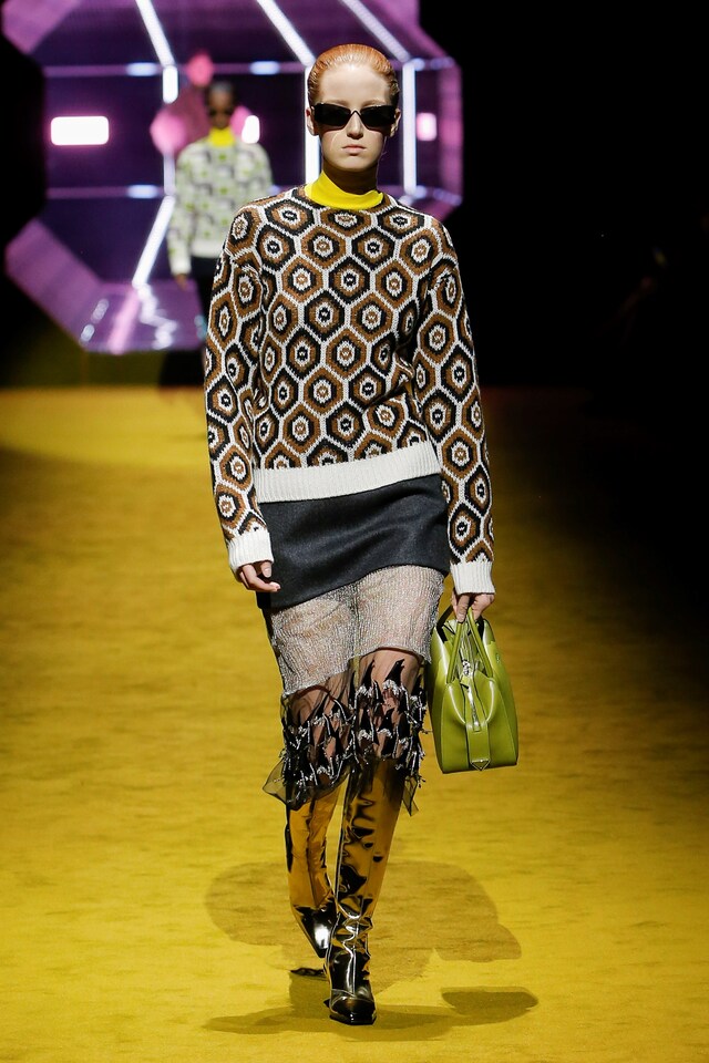 28_PradaDonnaFW22_Anipha