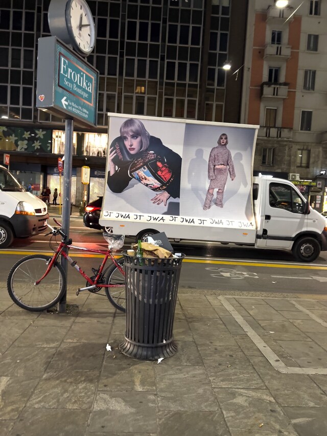 JW Anderson Autumn/Winter 2022 Womenswear