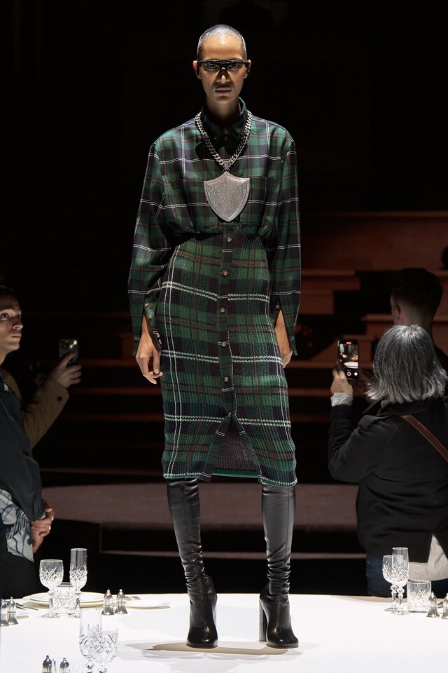 Burberry Autumn_Winter 2022 Womenswear Collection 