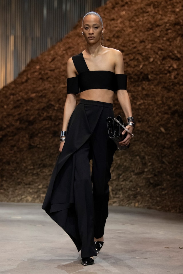 Alexander McQueen Autumn/Winter 2022