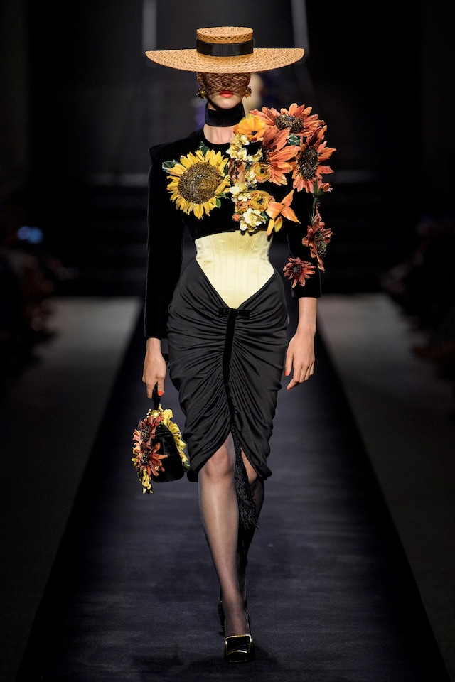 Schiaparelli Autumn/Winter 2022 Haute Couture