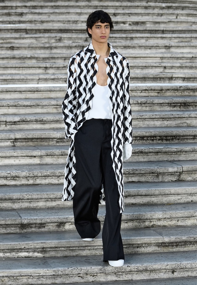 Valentino Autumn/Winter 2022 Haute Couture