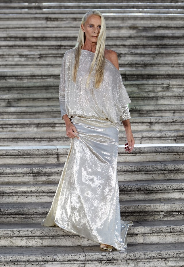 Valentino Autumn/Winter 2022 Haute Couture