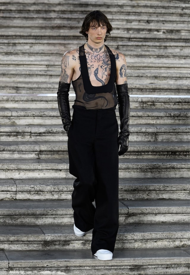 Valentino Autumn/Winter 2022 Haute Couture