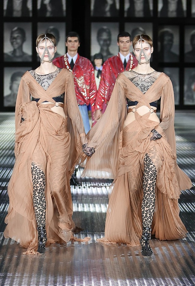Gucci Spring/Summer 2023 SS23 Twinsberg twins show