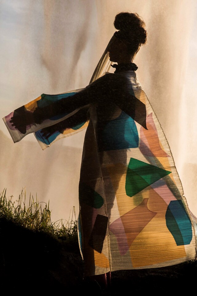 Mirror Mirror – Fashion &amp; the Psyche MoMu Antwerp