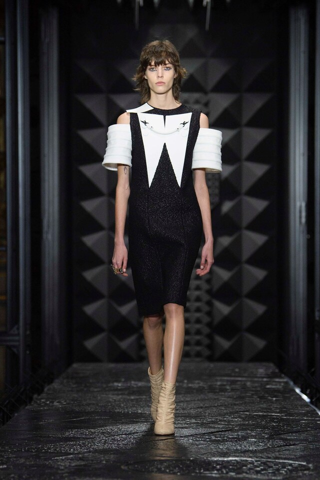 LOUIS_VUITTON_FW2324_LOOK_12