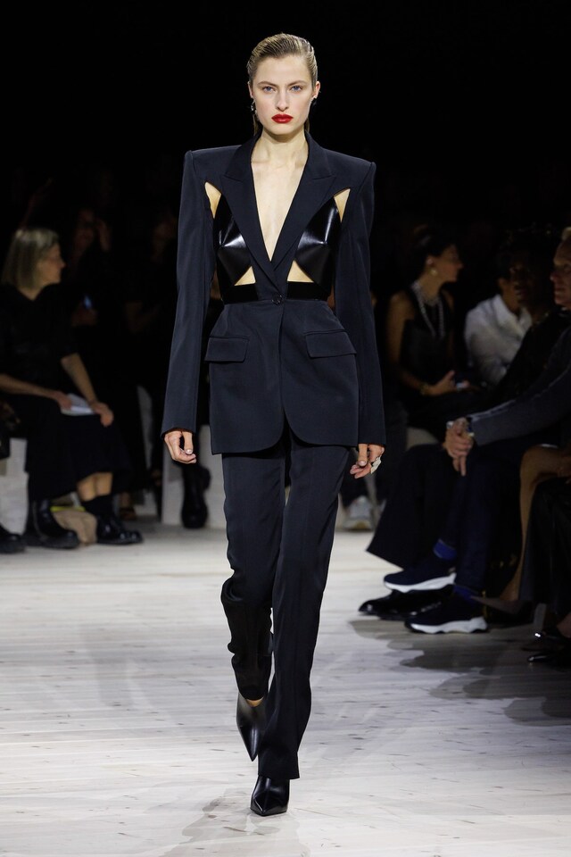 Alexander McQueen Spring/Summer 2024 Womenswear