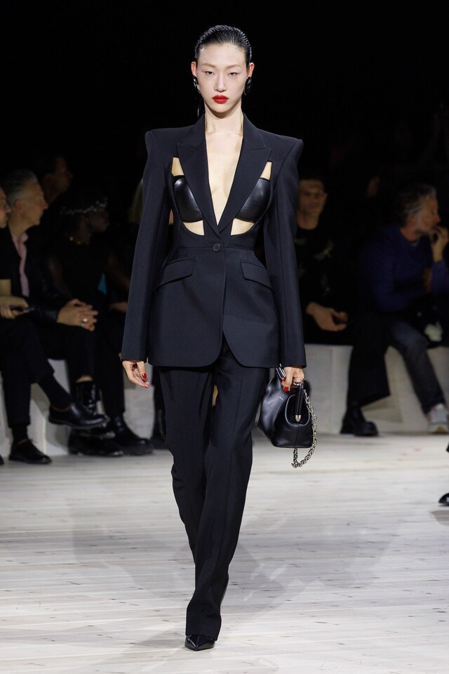 Alexander McQueen Spring/Summer 2024 Womenswear