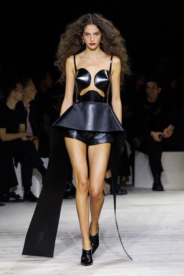 Alexander McQueen Spring/Summer 2024 Womenswear