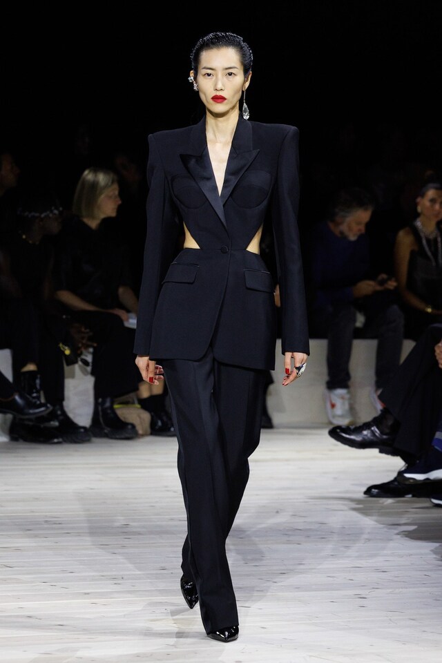 Alexander McQueen Spring/Summer 2024 Womenswear