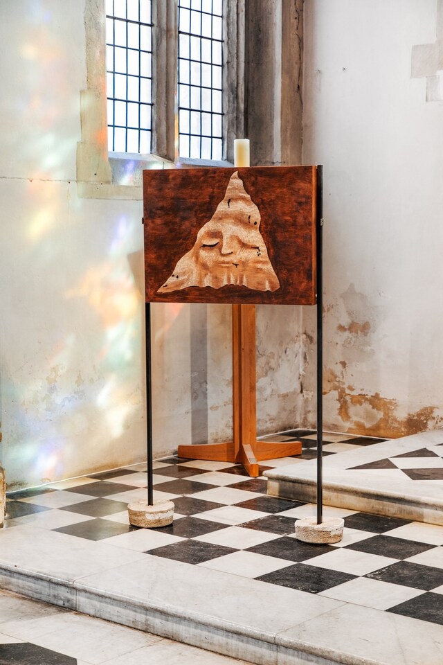 orfeo-tagiuri-the-stations-of-the-cross-installati