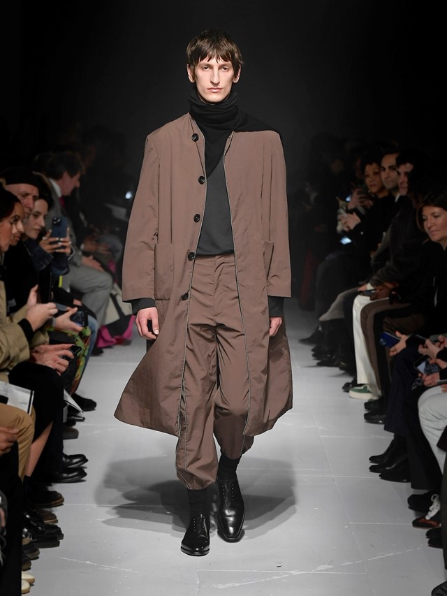 Derrick Autumn Winter 2024 AnOther   444562 