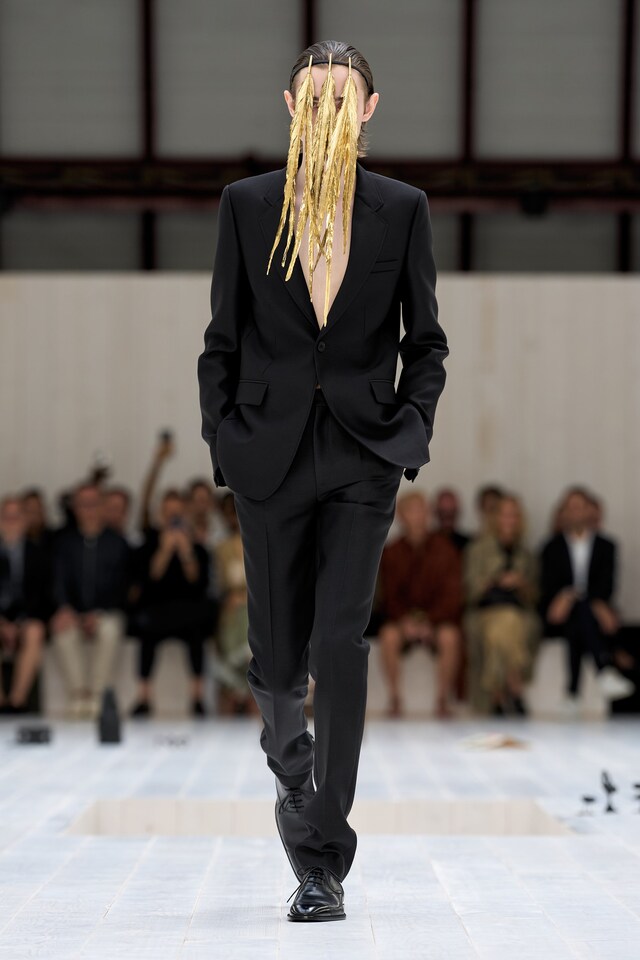 Loewe Spring/Summer 2025 Menswear