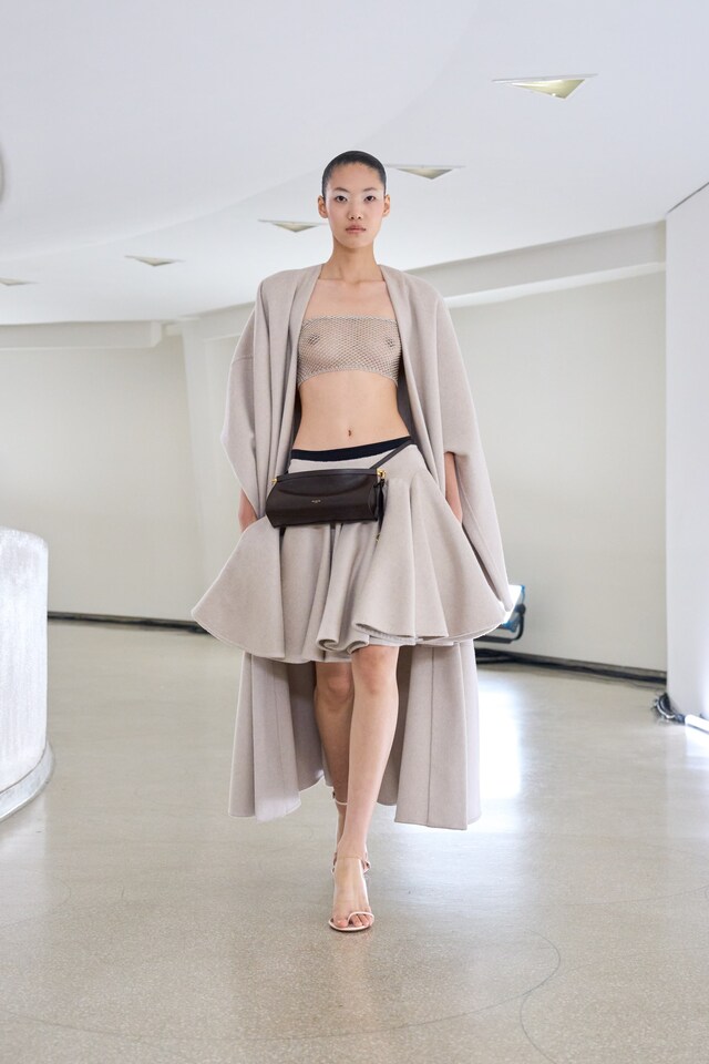 Ala&#239;a Winter/Spring 2025 WS25 NYFW Guggenheim Pieter Mulier