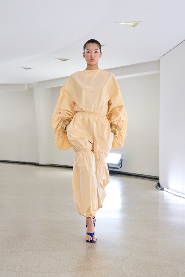 Ala&#239;a Winter/Spring 2025 WS25 NYFW Guggenheim Pieter Mulier