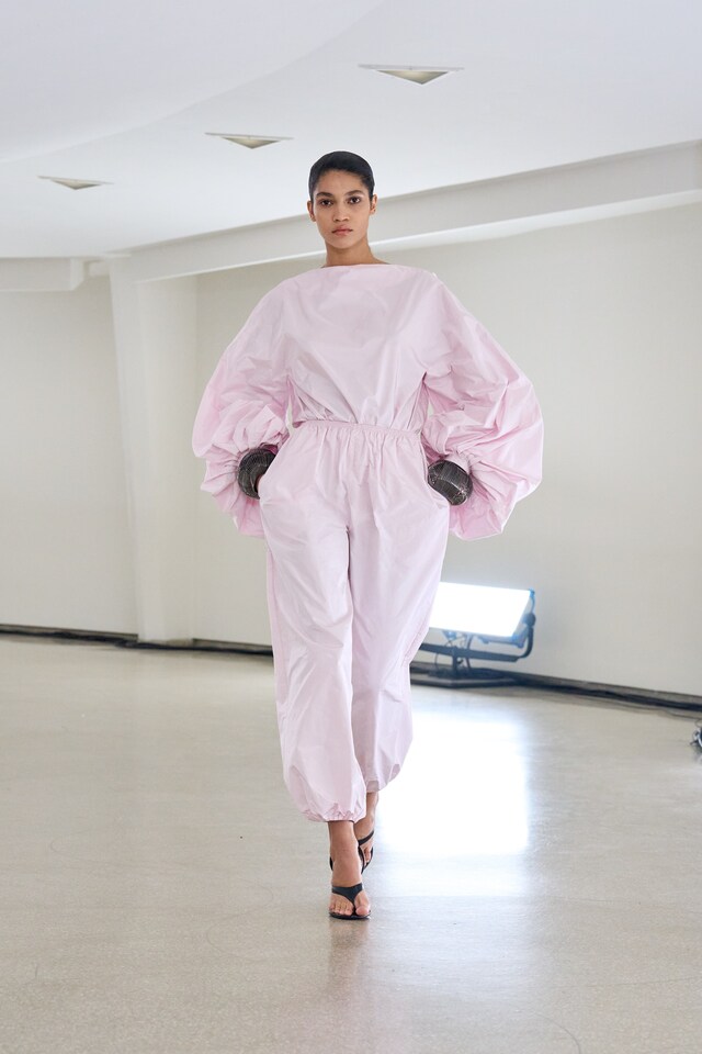 Ala&#239;a Winter/Spring 2025 WS25 NYFW Guggenheim Pieter Mulier