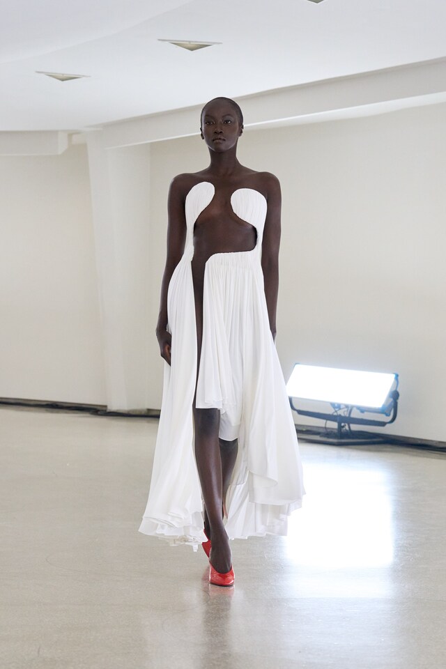Ala&#239;a Winter/Spring 2025 WS25 NYFW Guggenheim Pieter Mulier