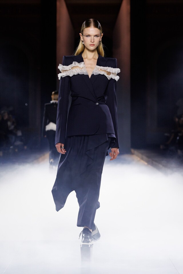 McQueen Spring/Summer 2025 SS25 Se&#225;n McGirr show collection